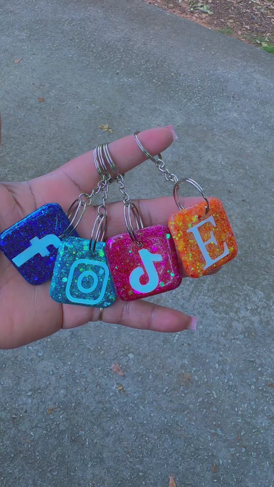 Contactless Business cards Keychains
